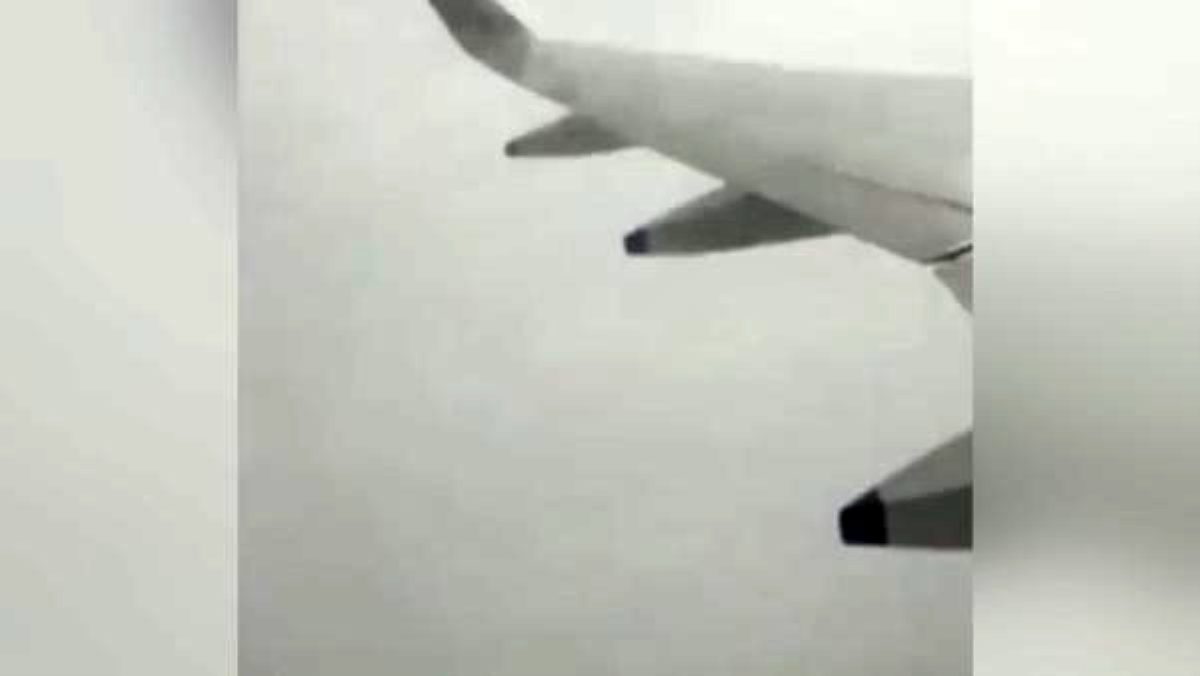 Uçak türbülansa girdi; yolcuların panik anları kamerada